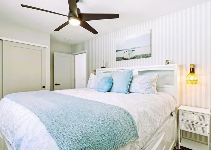 5br Estate, Heated Pool, Putting Camelback Views, Sleeps 12 Holiday home Scottsdale