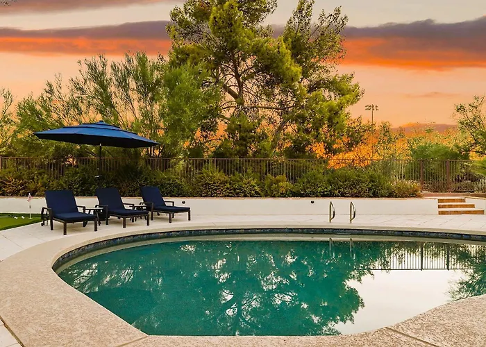 5br Estate, Heated Pool, Putting Camelback Views, Sleeps 12 *