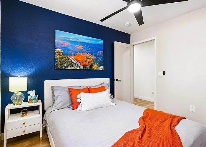 Holiday home 5br Estate, Heated Pool, Putting Camelback Views, Sleeps 12 Scottsdale