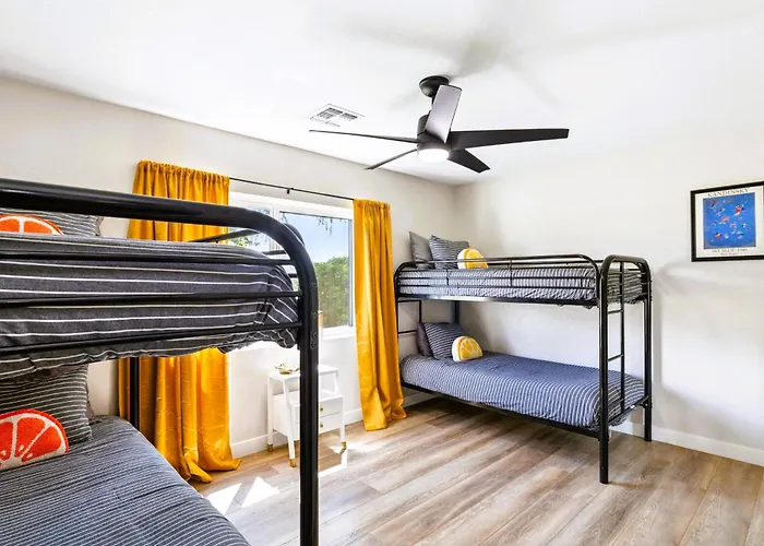 5br Estate, Heated Pool, Putting Camelback Views, Sleeps 12 *