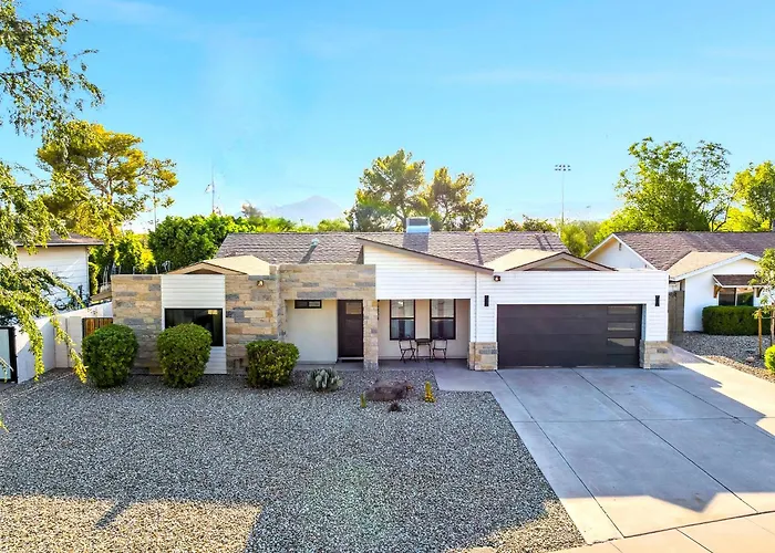 5br Estate, Heated Pool, Putting Camelback Views, Sleeps 12 *